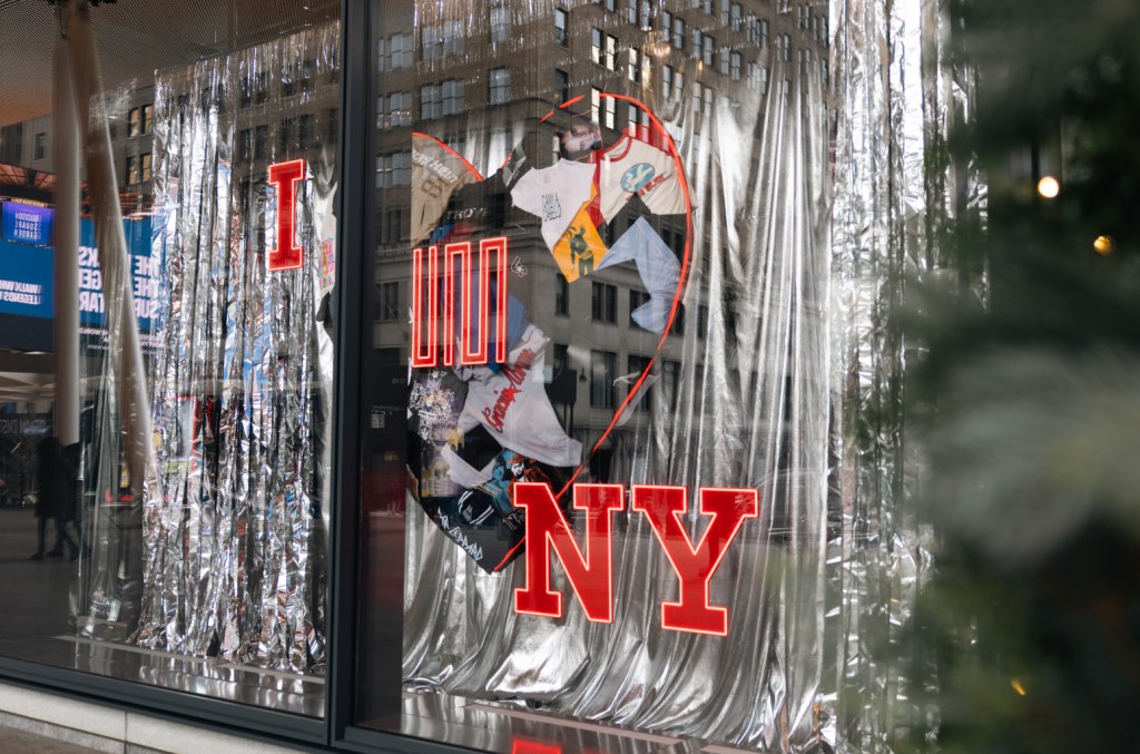 Universal Music Group Opens UMusic Shops In New York, London