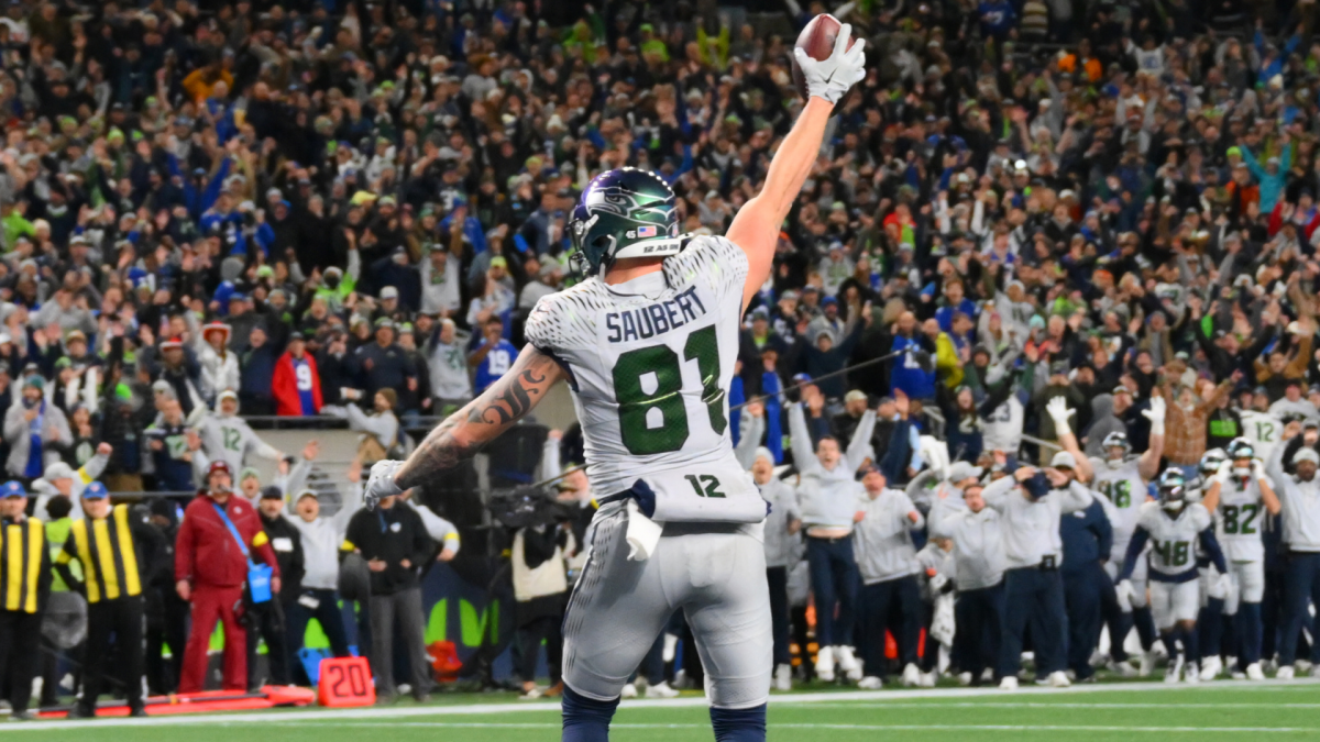 Seahawks stun Rams with multiple comebacks to move into NFC's top spot