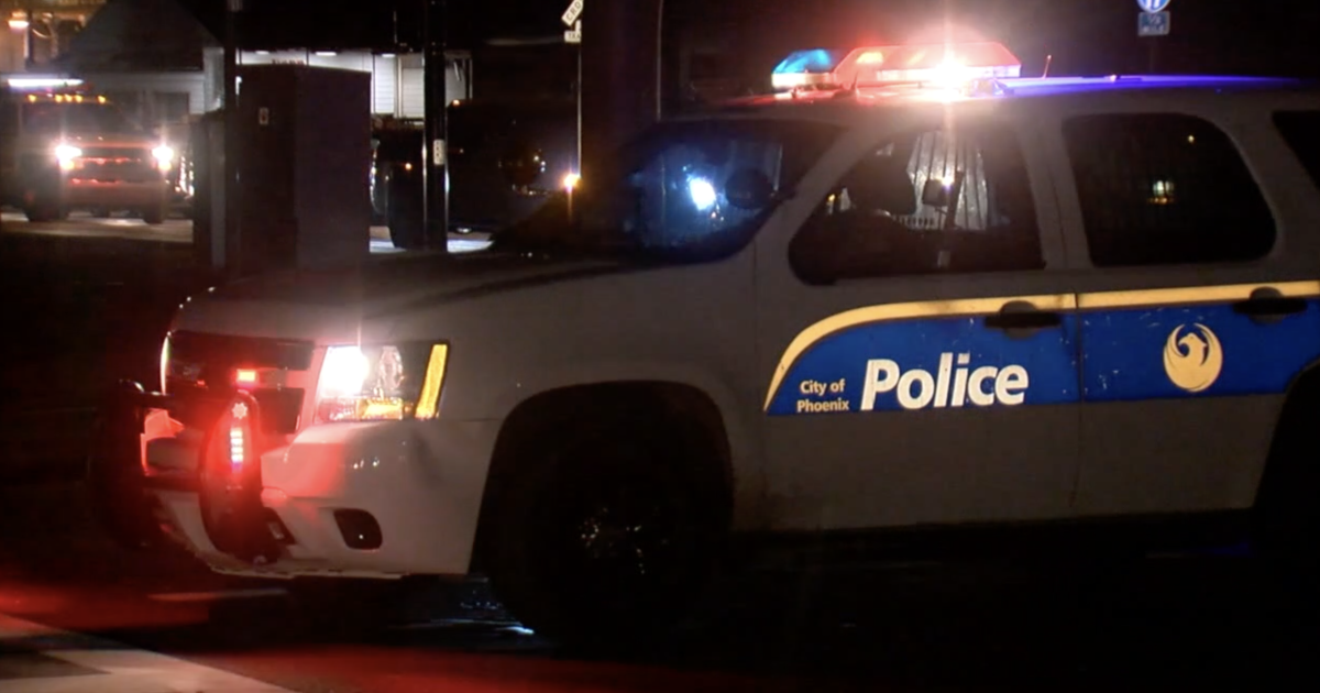 Man and woman dead, child safe, after apparent murder-suicide in Phoenix