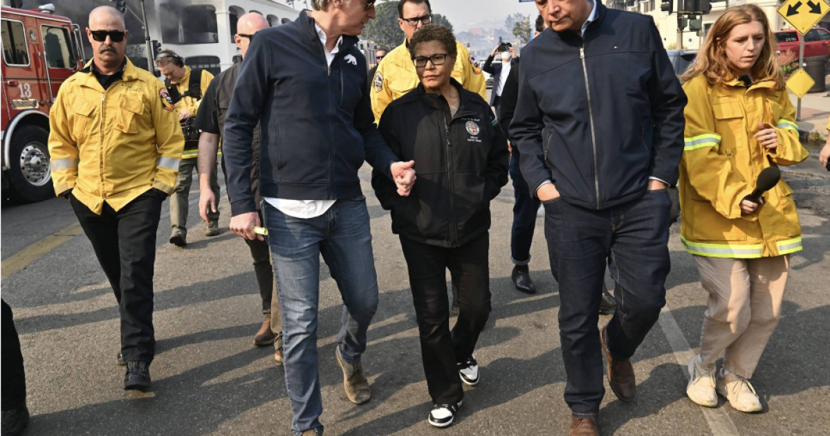 Housing advocates sue Newsom, local leaders over duplex ban in fire recovery zones