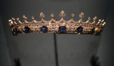 Royal jewel exhibit in Paris opens under shadow of Louvre robbery