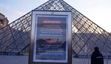 Louvre Museum workers strike over conditions, closing world's top museum