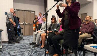 Florida officials push to roll back vaccine mandates for schoolchildren