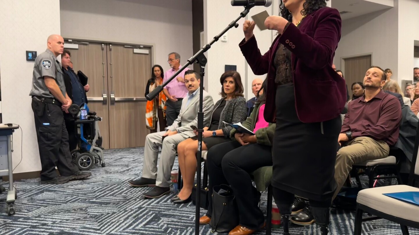 Florida officials push to roll back vaccine mandates for schoolchildren