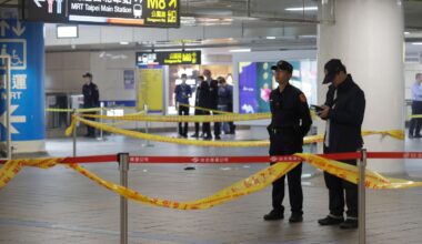 Suspect falls to death from Taiwan department store after attack kills 3