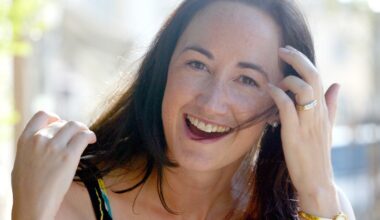'Confessions of a Shopaholic' author Sophie Kinsella dies at 55