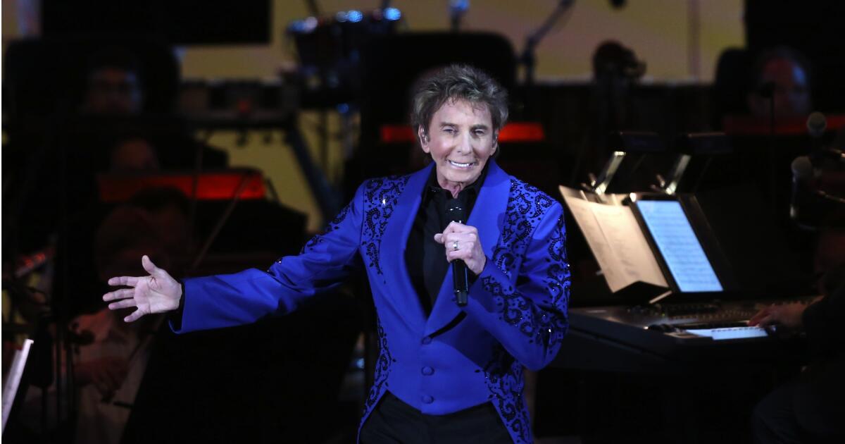 Barry Manilow reveals lung cancer diagnosis, postpones January shows