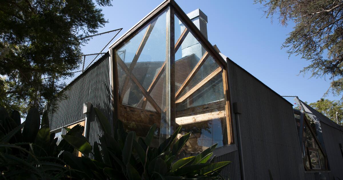 Contributor: How Frank Gehry put his stamp on L.A., and how he didn't