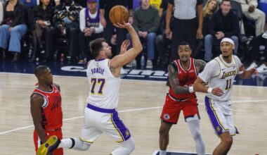 Lakers star Luka Doncic suffers leg injury against the Clippers