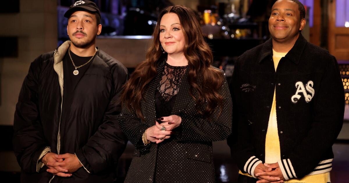 'SNL' recap: Melissa McCarthy demonstrates why she's a repeat host