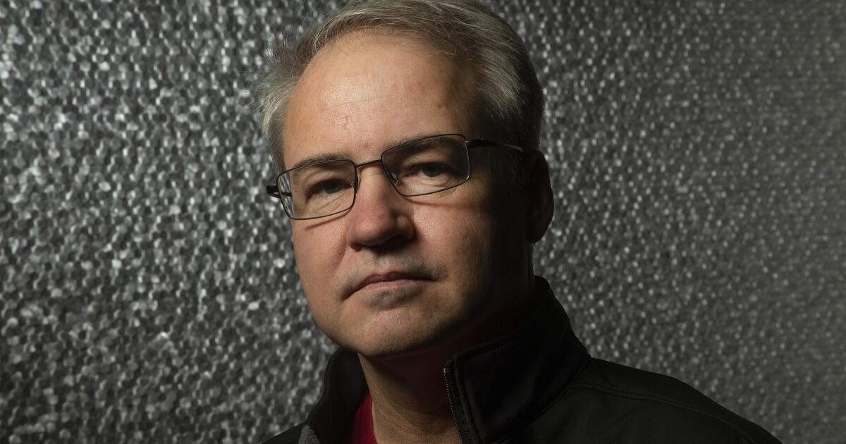 'Call of Duty's' Vince Zampella dies in crash of Ferrari on SoCal mountain road