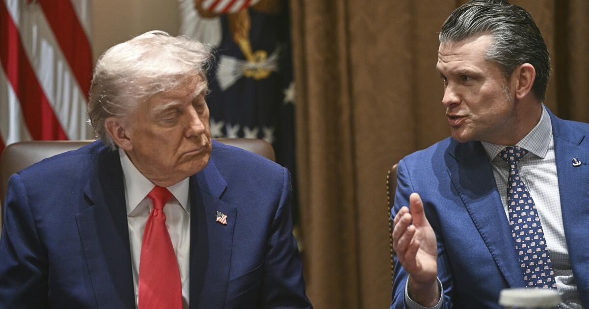 Justices block troop deployment in Chicago; 3 conservatives object