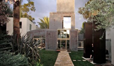 11 fascinating Frank Gehry buildings in Los Angeles