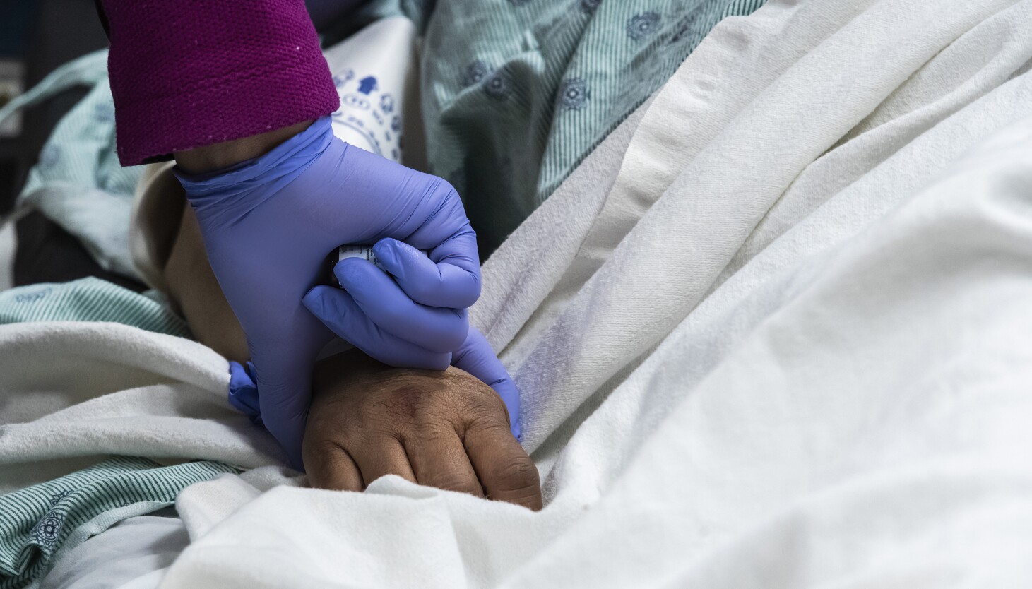 Chicago’s safety net hospitals are stepping up to serve uninsured patients