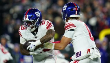 Tyrone Tracy carted off with a hip injury