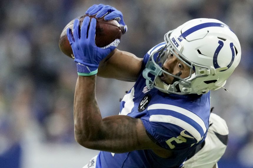 Indianapolis Colts wide receiver Josh Downs makes a catch at Lucas Oil Stadium on November 30.
