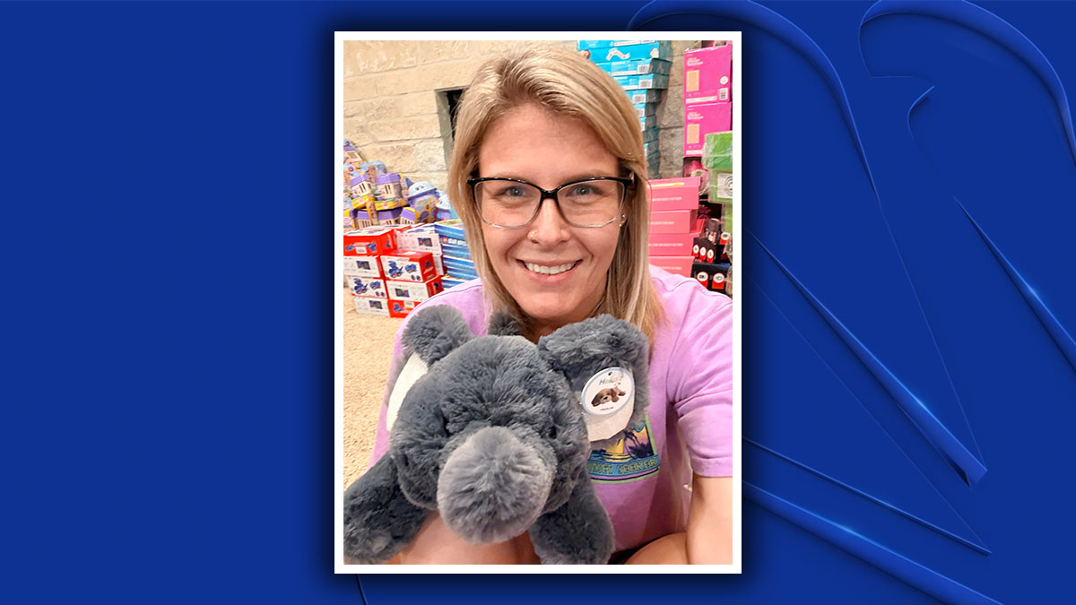 Fort Worth teacher’s viral video saves holidays – NBC 5 Dallas-Fort Worth