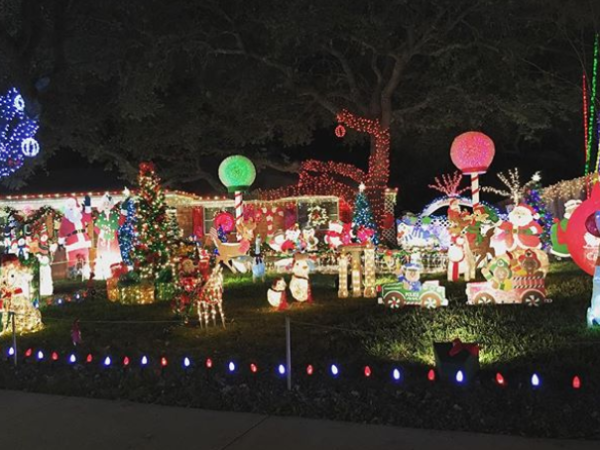The best places to check out Christmas lights in the San Antonio area this holiday season