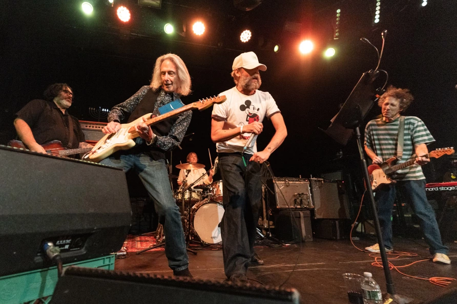 Yo La Tengo with with Lenny Kaye & Bonnie "Prince" Billy at Bowery Ballroom: Hanukkah 2025 night 4