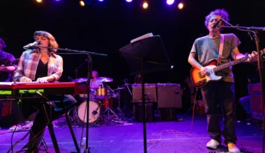 Yo La Tengo had This is Lorelei, Norah Jones, Patti Harrison & Clare O'Kane for Hanukkah Night 5 (pics, setlist)