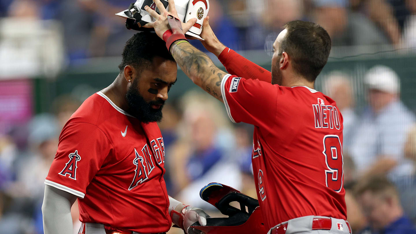 Los Angeles Angels v Kansas City Royals