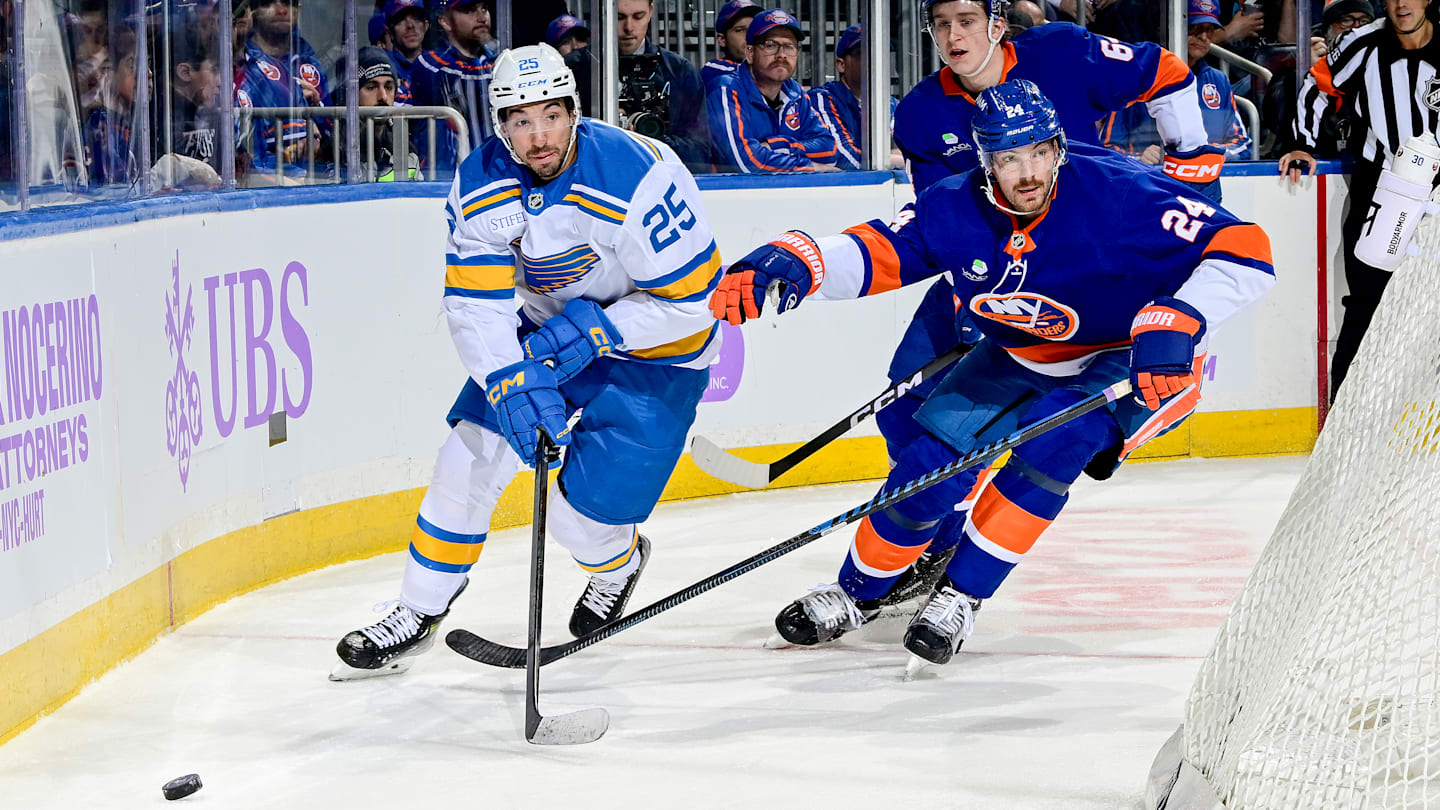 St. Louis Blues v New York Islanders