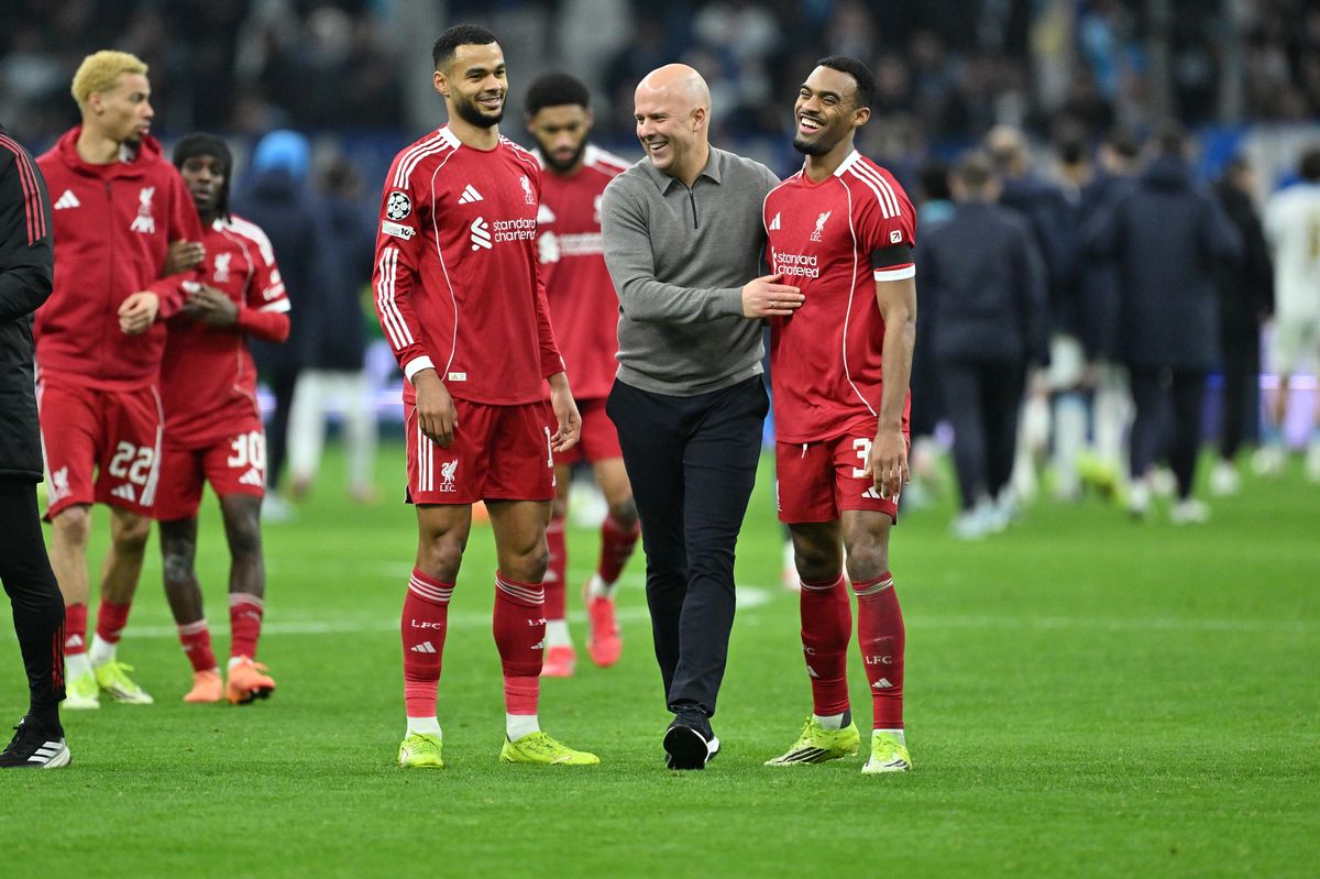 MARSEILLE, FRANCE - JANUARY 21: Liverpool head coach Arne Slot of Liverpool celebrates the team's victory after the UEFA Champions League week 7 football match between Olympique Marseille and Liverpool at Stade Velodrome in Marseille, France, on January 21, 2026. (Photo by Mustafa Yalcin/Anadolu via Getty Images)