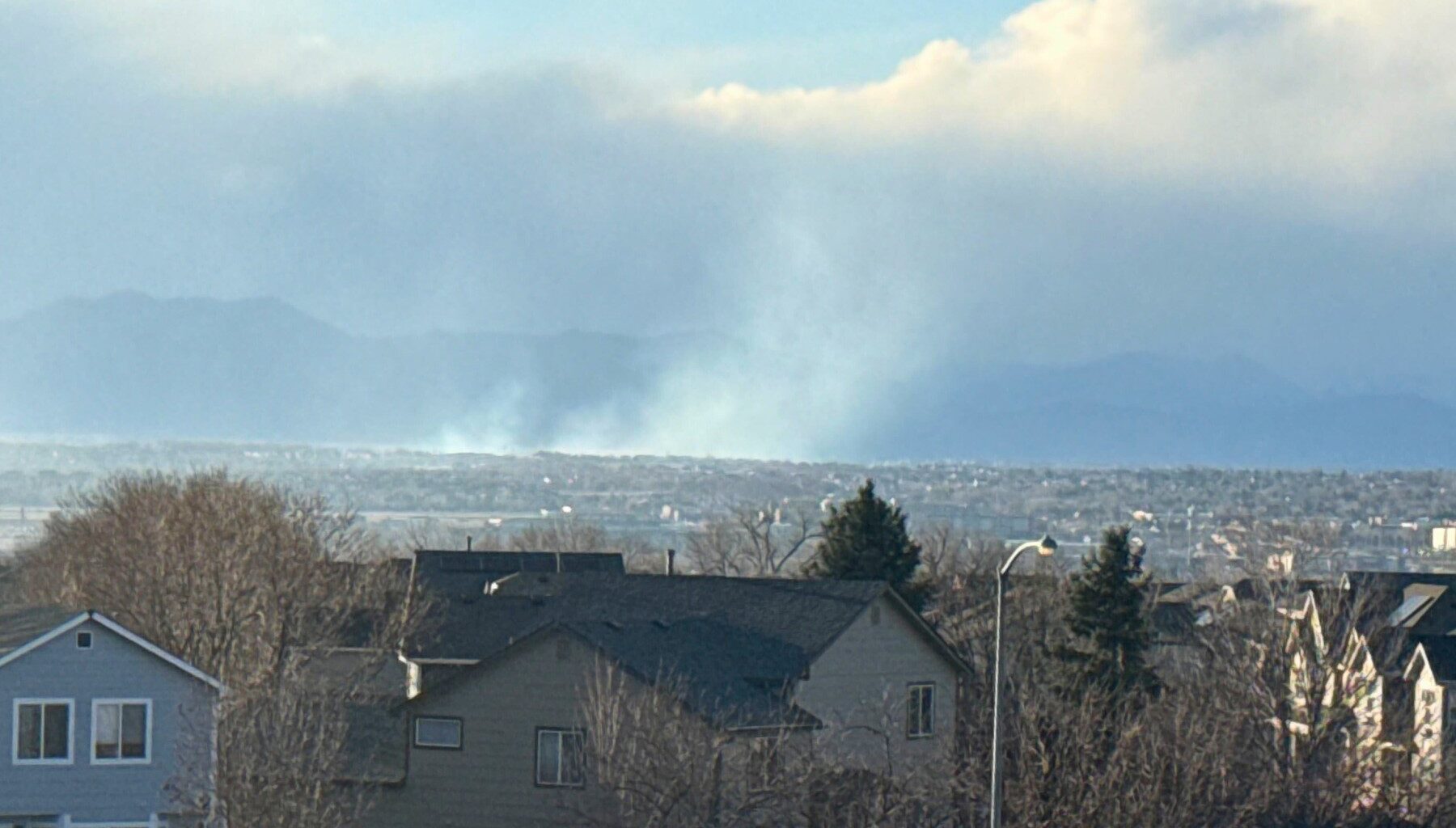 Wildfire between Broomfield and Louisville extinguished Monday afternoon