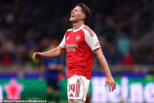 Even when he scores, things just aren't going Viktor Gyokeres' way right now. Against Inter Milan, he was upstaged by fellow striker Gabriel Jesus