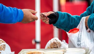 Trump calls for one-year cap on credit card interest rates at 10%