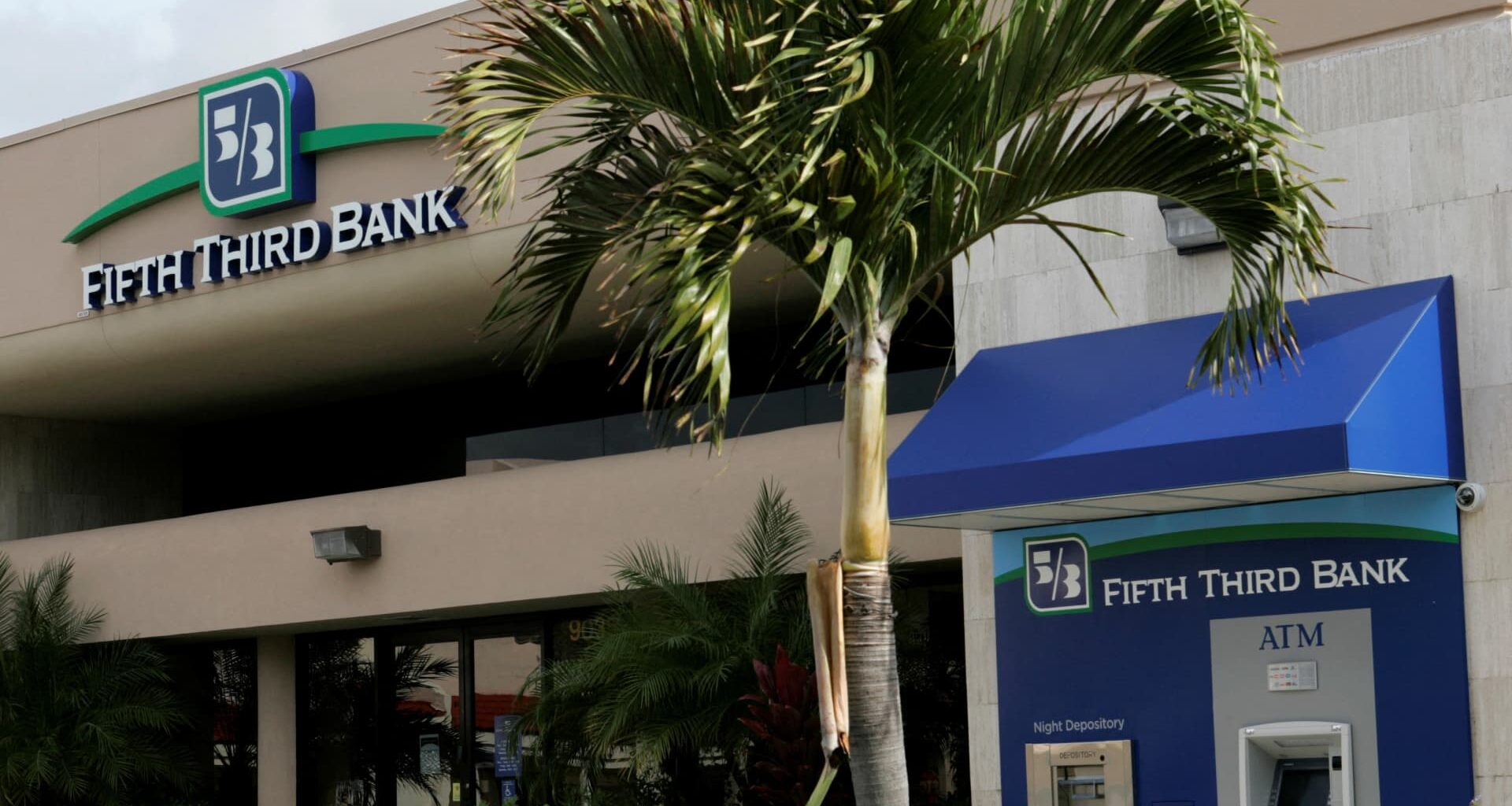 Dividend growth stocks offer attractive returns and less risk, per Nuveen