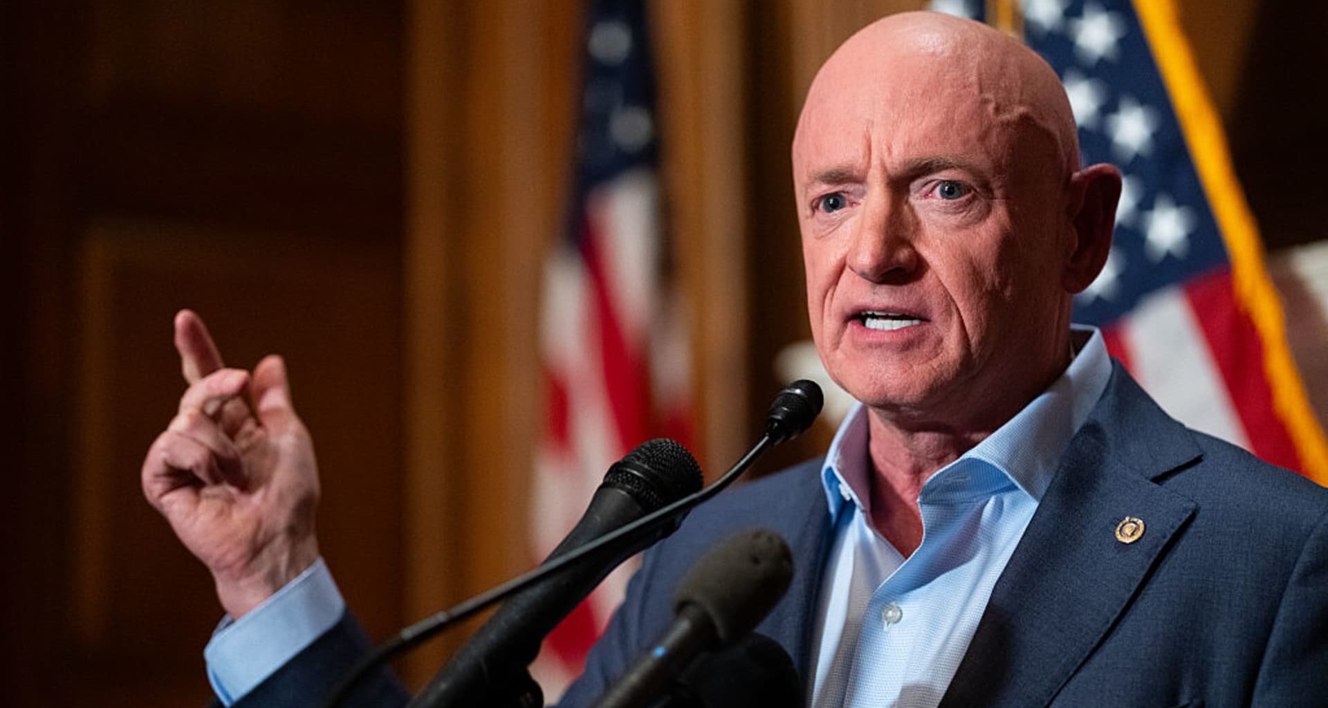 Pentagon to cut Sen. Mark Kelly retirement pay over video: Hegseth