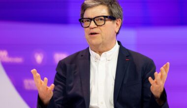 AI godfather calls Meta AI boss Alexander Wang ‘inexperienced’