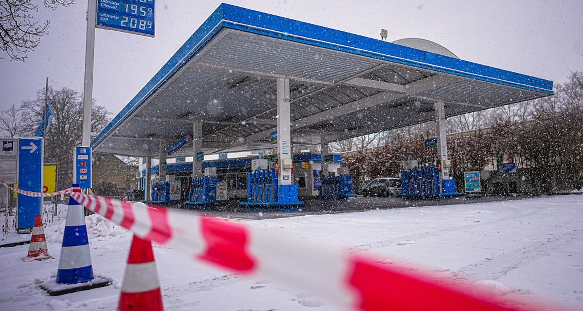 Berlin power outage: Officials suspect arson attack