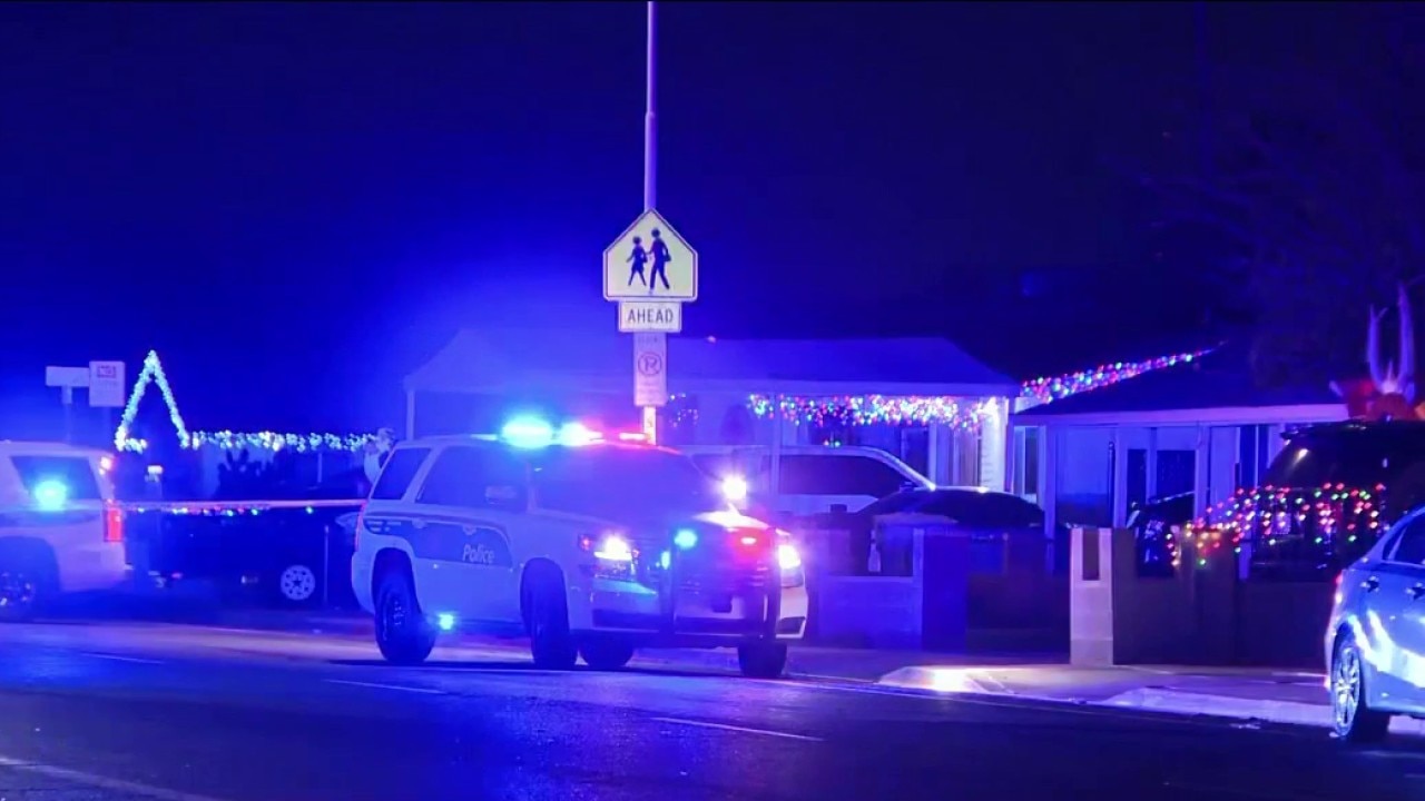 Man shot in Phoenix, suspect sought by police