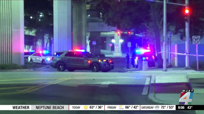 4 shot, including 2 teens, during New Year’s celebrations in Jacksonville