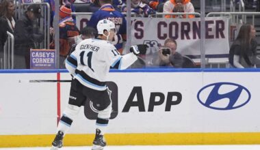 Guenther's first career hat trick helps Mammoth race past Islanders