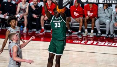 Dolphins Fall In Heavyweight Battle With Austin Peay