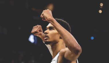 Donate blood on Friday and receive a pair of San Antonio Spurs tickets