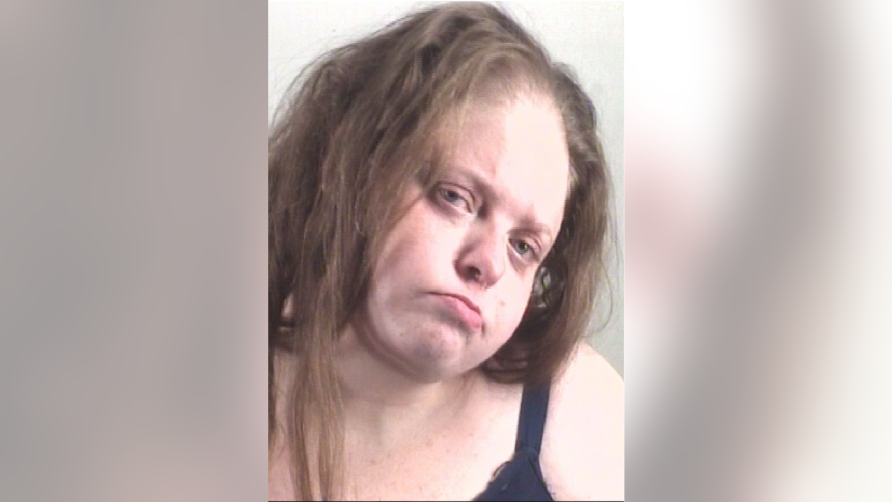 Fort Worth woman kills uncle after he told her to start cooking: affidavit