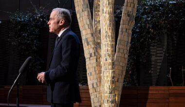 Canada's cheaper, cleaner and lower-risk oil can rival a resurgent Venezuela, Carney says