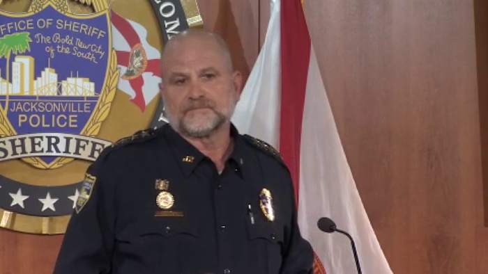 JSO officer accused of grand theft, corrections officer accused of exposing himself to co-worker