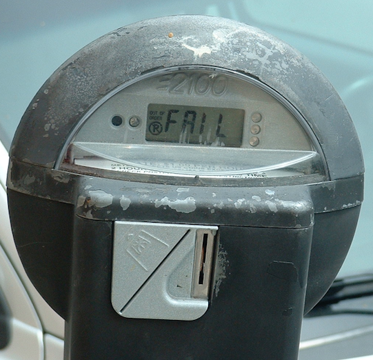 LA approves $6.8m for crappy Chandler Bikeway extension, and NY mayor takes literal shovel to bridge bike lane bump