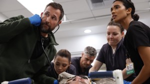 Robby and the battling savants try and diagnose DKA Orlando in 'The Pitt.'