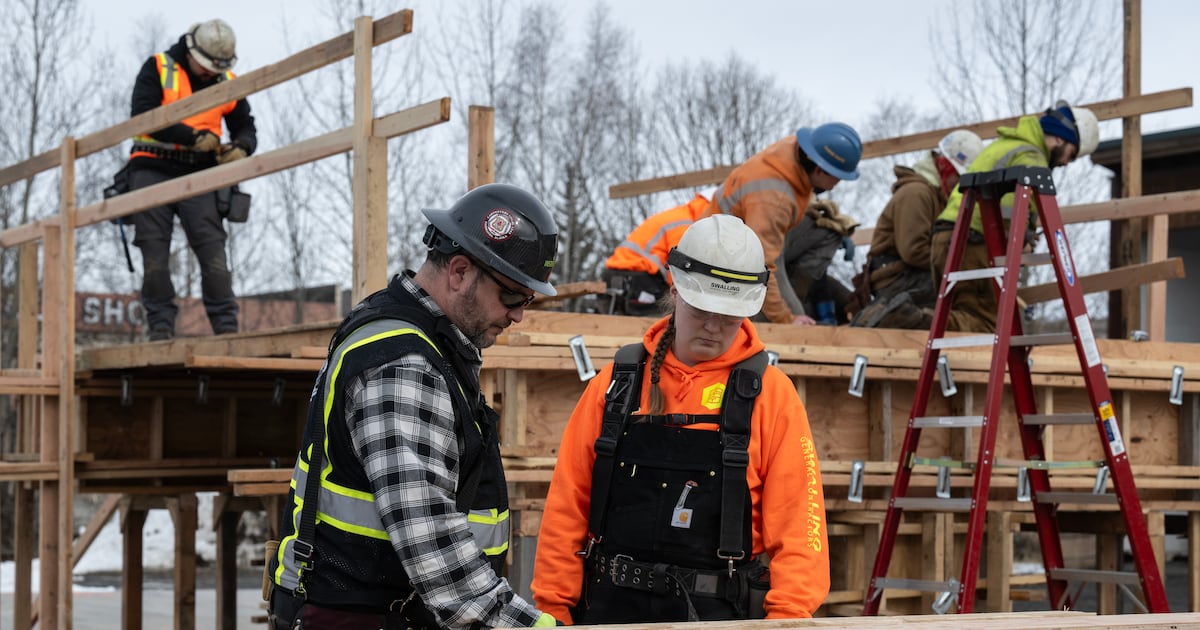 Alaska can expect moderate job growth this year despite federal impacts, report says