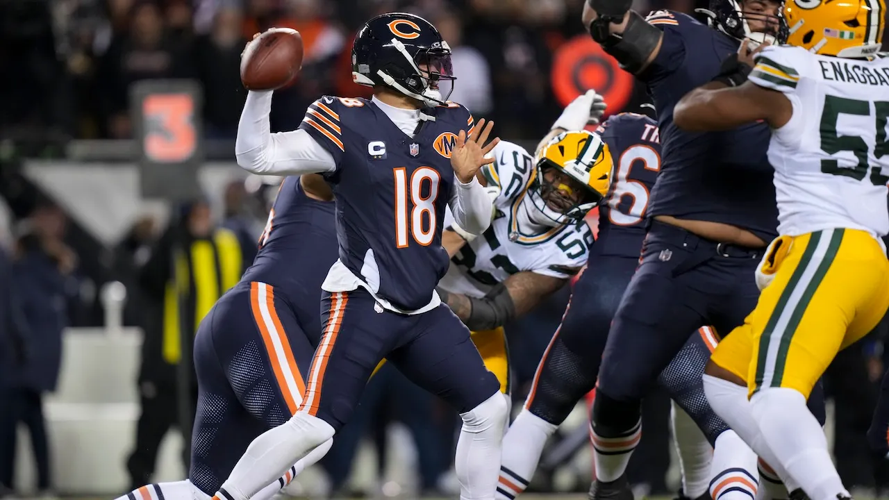 Chicago Bears beat Green Bay Packers 31-27 in playoff comeback victory