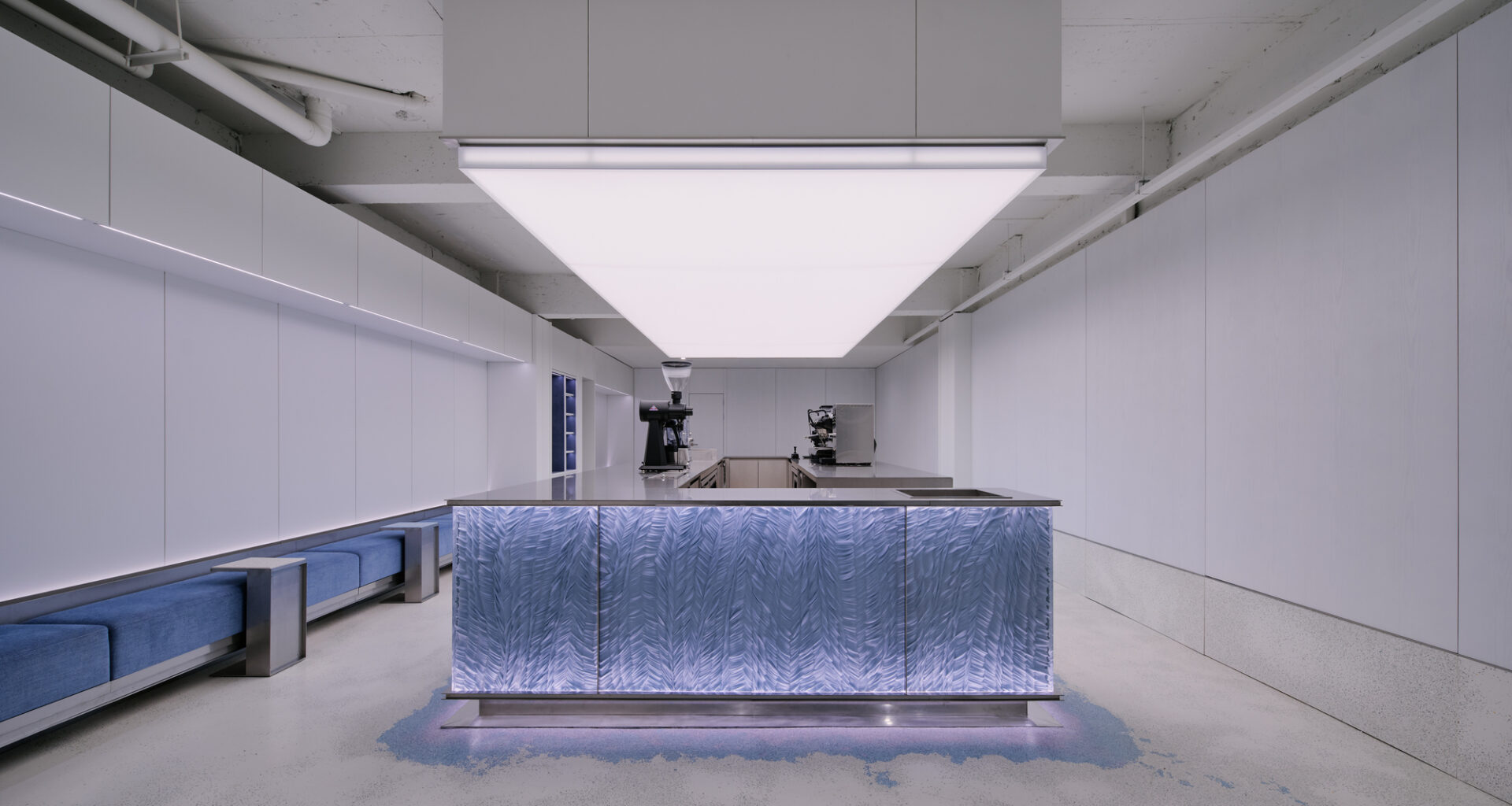 DEMER Busan Station Store / design by 83