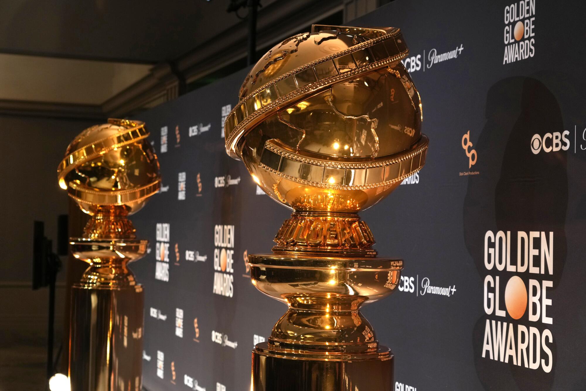 Huge replicas of Golden Globe statues.