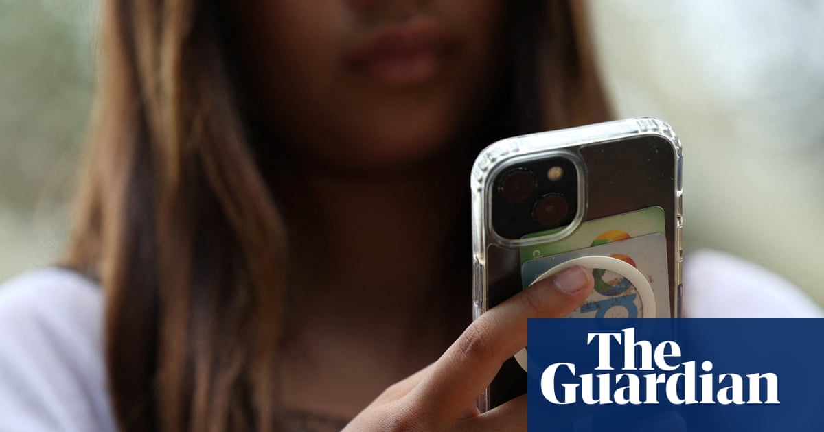 Meta blocked nearly 550,000 accounts in first days of Australia’s under-16s social media ban | Social media ban
