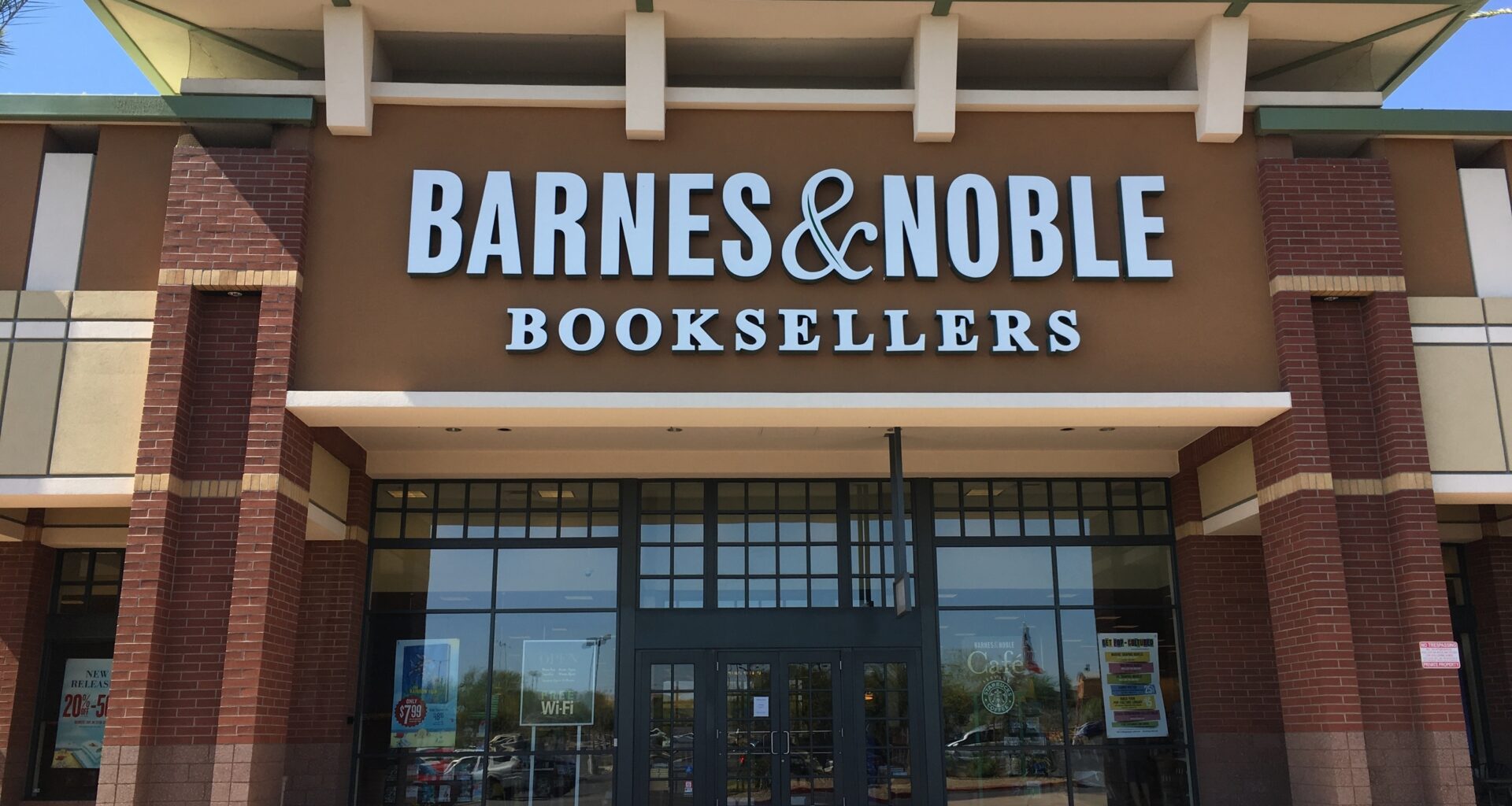 A Three-Story Barnes & Noble Store is Opening in Chicago This Summer